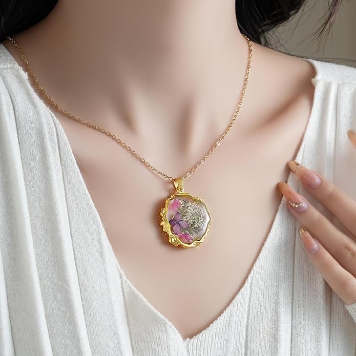 Real Pressed Flower Necklace for Women, Handmade Boho Chic Dangle Design, Unique Floral Jewelry, Cute and Thoughtful Gift for Christmas, Valentine’s & Mother’s Day